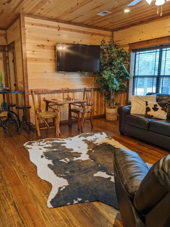 Stone Mountain Lodge 5000Sqft 6 Bed Game Room Pool Table Hot Tub Broken Bow Zewnętrze zdjęcie