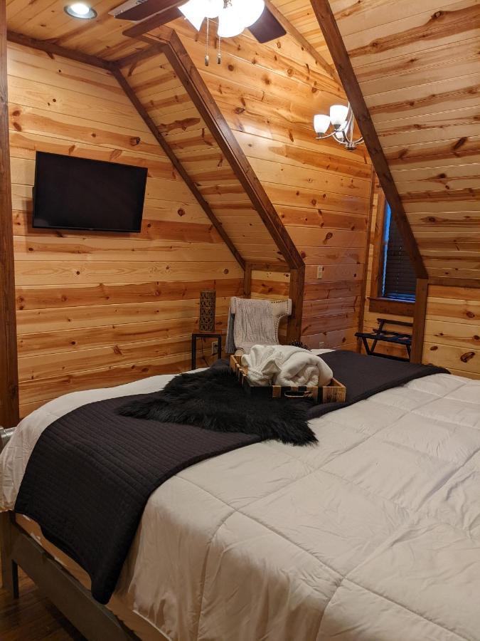 Stone Mountain Lodge 5000Sqft 6 Bed Game Room Pool Table Hot Tub Broken Bow Zewnętrze zdjęcie